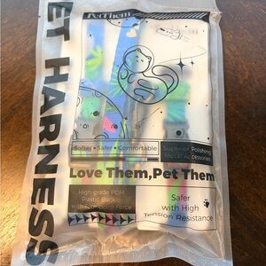 Hawaiian Green Pet Cat & Puppy Harness & Leash set. Medium, High Tension